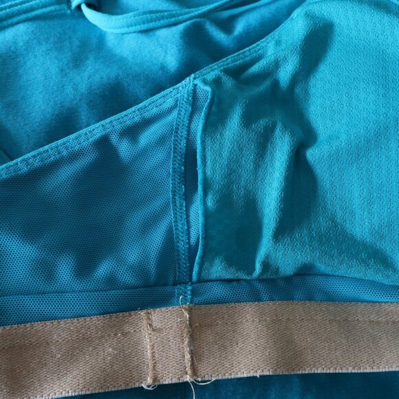 Lululemon Women's Sz 8 Blue Pranayama V-Neck Sleeveless Active Stretch Tank Top - Picture 8 of 10